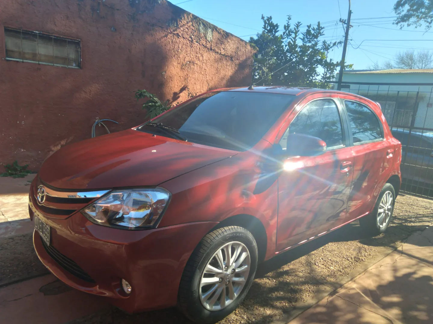 TOYOTA ETIOS - Vista principal