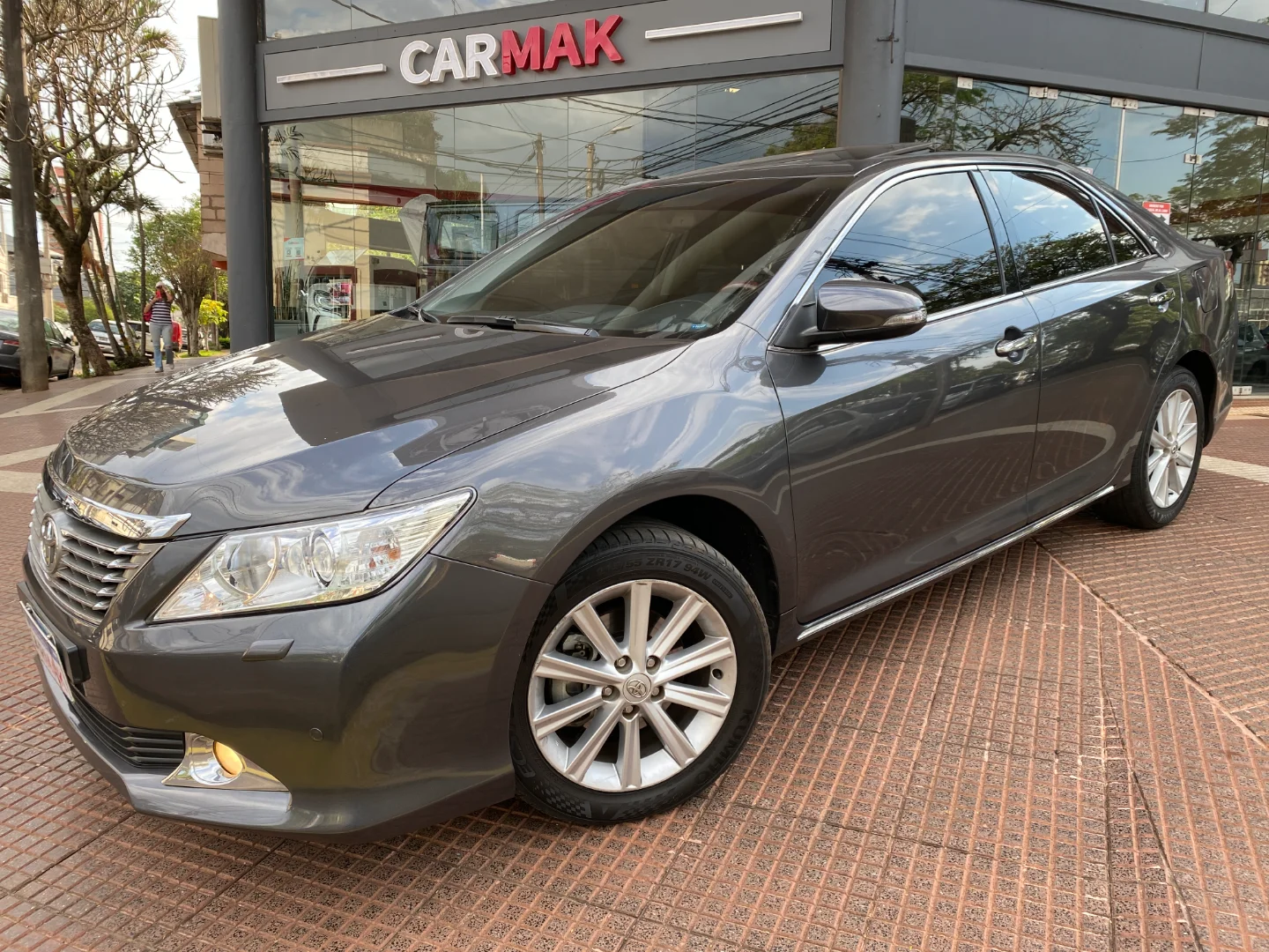 TOYOTA CAMRY - Vista principal