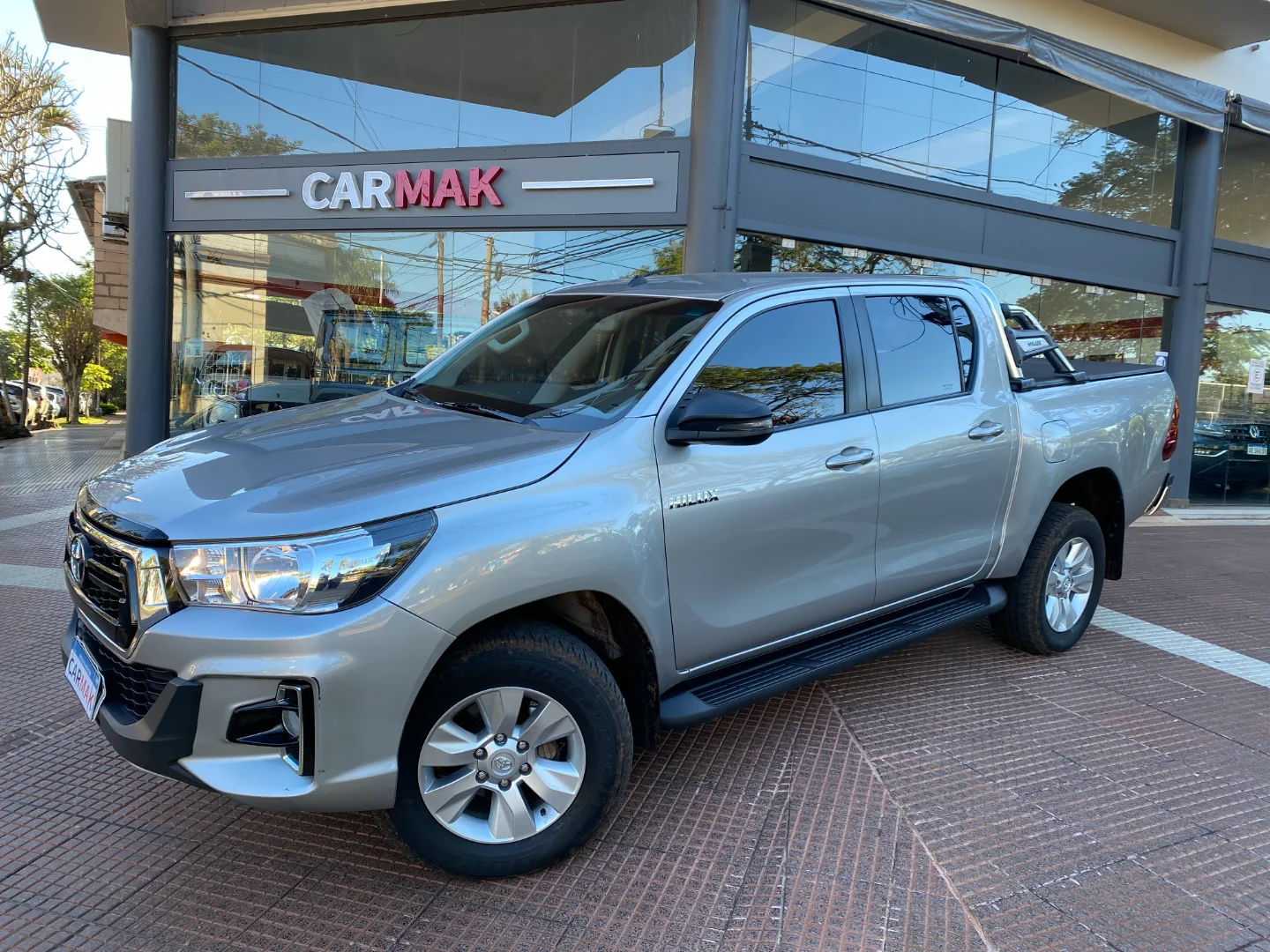 TOYOTA HILUX PICK - UP - Vista principal